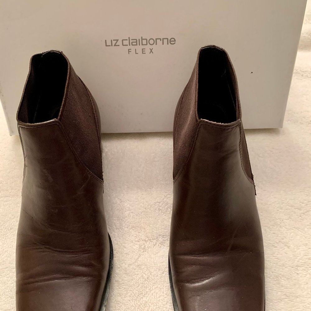 Liz Claiborne Ladies short boots